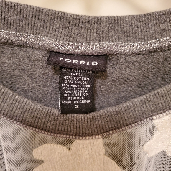 Torrid blouse - Picture 2 of 3